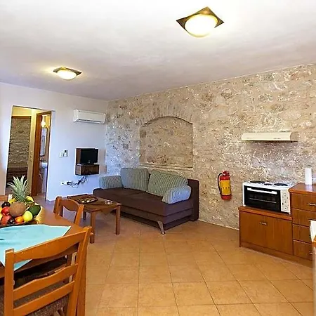 Anigraia Otel 3*