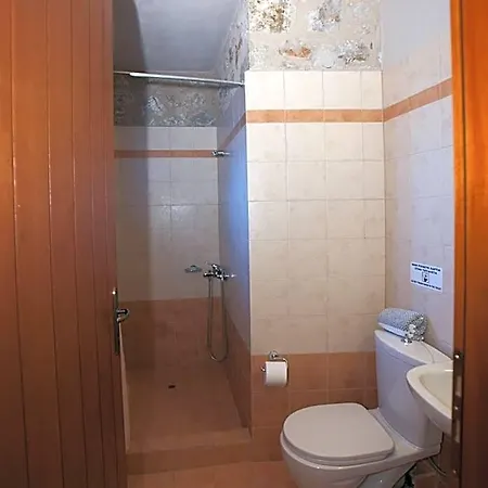 Otel Anigraia